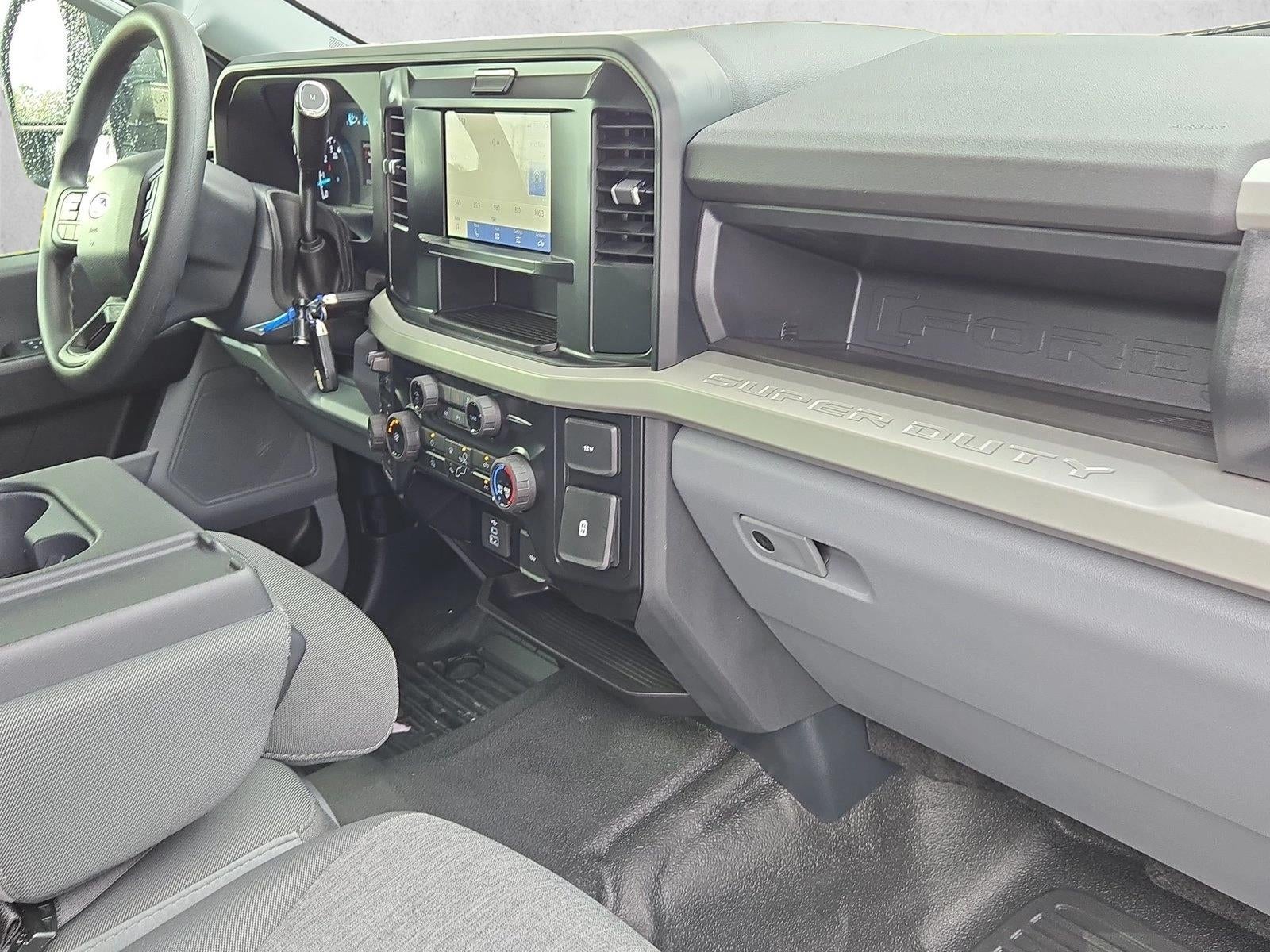 2025 Ford Super Duty F-250 SRW XL 4WD Crew Cab 6.75' Box