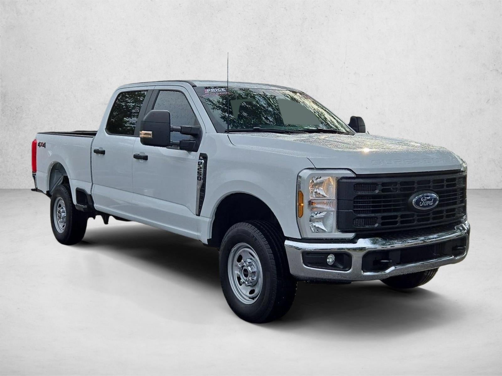 2025 Ford Super Duty F-250 SRW XL 4WD Crew Cab 6.75' Box