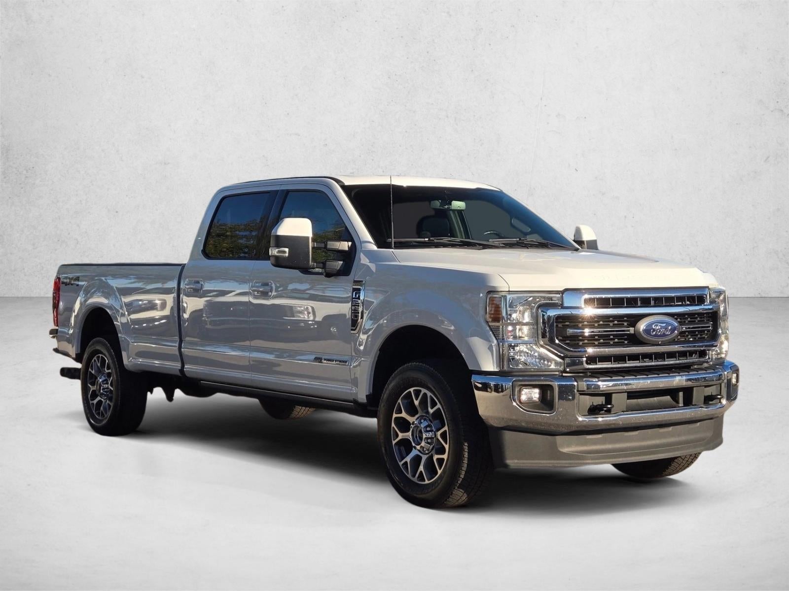 2022 Ford Super Duty F-250 SRW LARIAT 4WD Crew Cab 6.75' Box