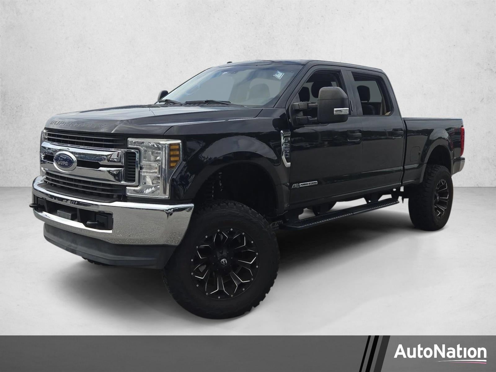 2019 Ford Super Duty F-250 SRW XLT 4WD Crew Cab 6.75' Box