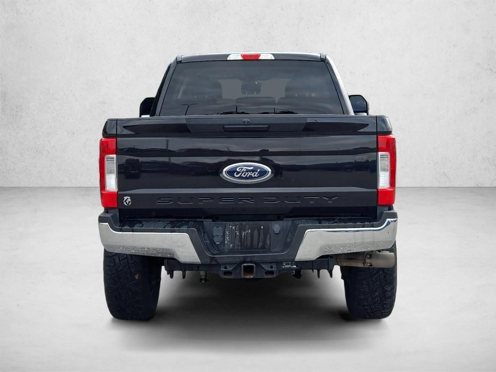 2019 Ford Super Duty F-250 SRW XLT 4WD Crew Cab 6.75' Box