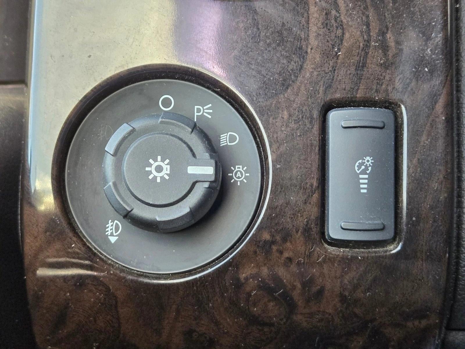 2013 Ford Super Duty F-250 SRW 4WD Crew Cab 6-3/4 Ft Box Platinum