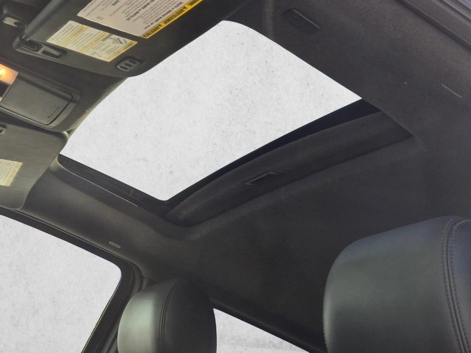 2013 Ford Super Duty F-250 SRW 4WD Crew Cab 6-3/4 Ft Box Platinum