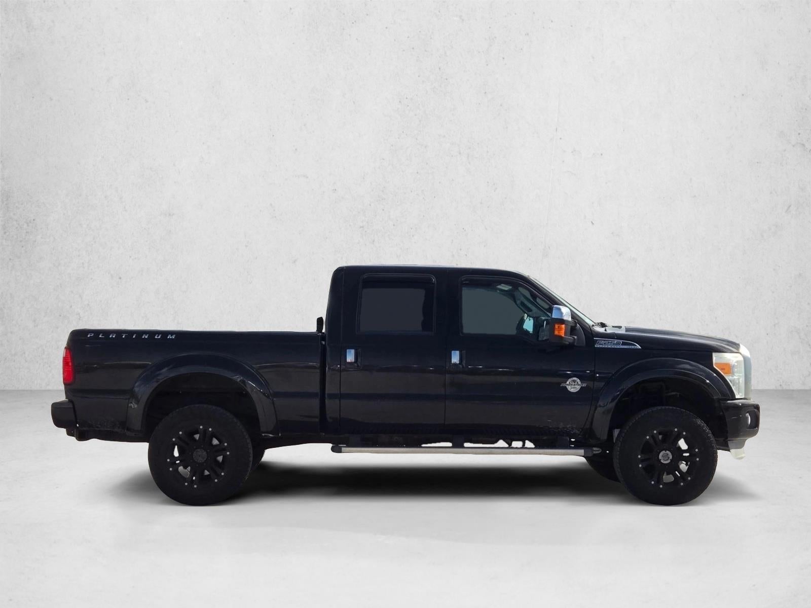 2013 Ford Super Duty F-250 SRW 4WD Crew Cab 6-3/4 Ft Box Platinum