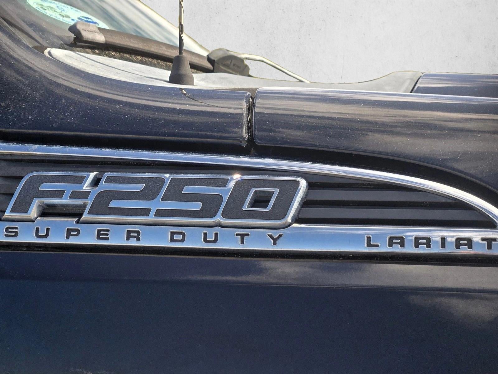 2013 Ford Super Duty F-250 SRW 4WD Crew Cab 6-3/4 Ft Box Platinum