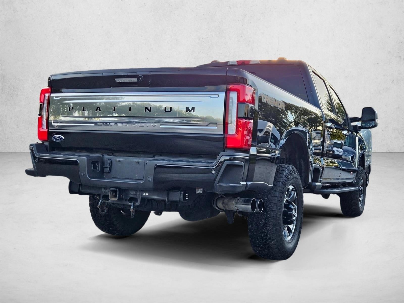 2024 Ford Super Duty F-250 SRW Platinum 4WD Crew Cab 6.75' Box