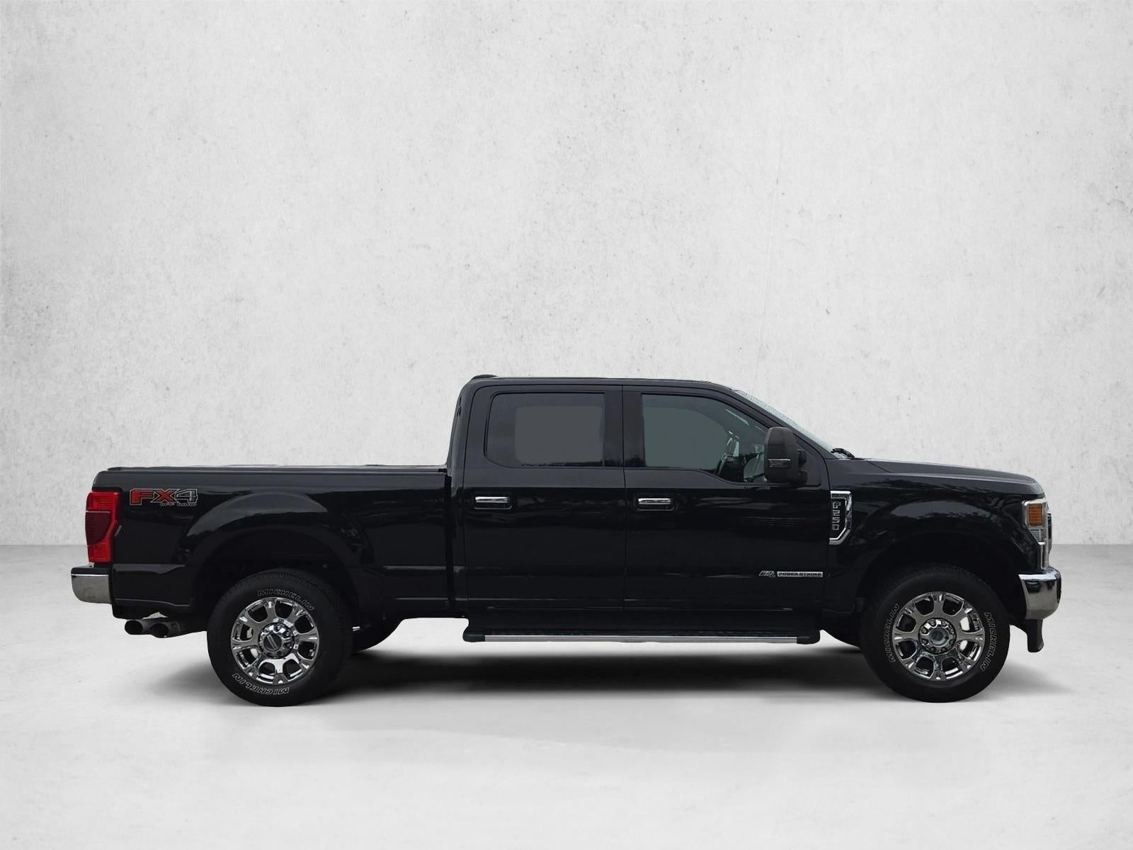 2022 Ford Super Duty F-250 SRW LARIAT 4WD Crew Cab 6.75' Box