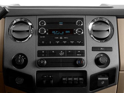 2014 Ford Super Duty F-350 SRW 2WD Crew Cab 6-3/4 Ft Box Lariat