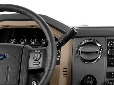 2014 Ford Super Duty F-350 SRW 2WD Crew Cab 6-3/4 Ft Box Lariat