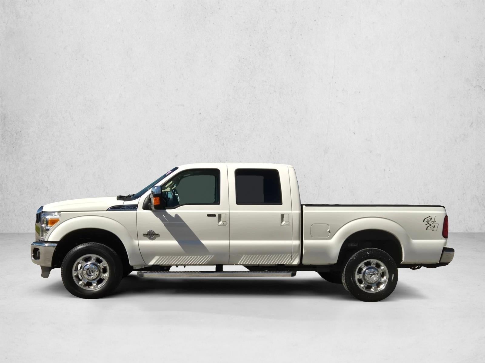 2015 Ford Super Duty F-350 SRW 4WD Crew Cab 6-3/4 Ft Box Lariat