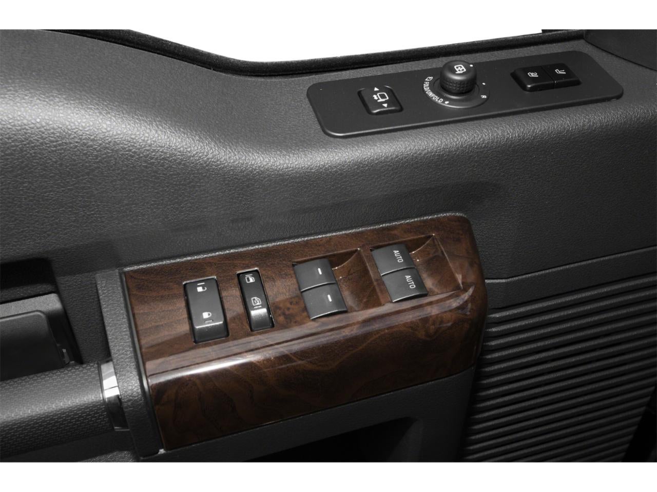 2015 Ford Super Duty F-350 SRW 4WD Crew Cab 6-3/4 Ft Box Lariat