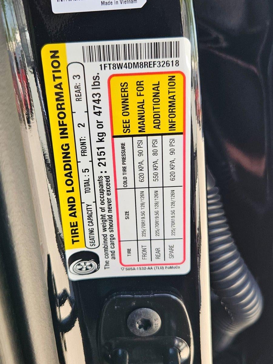 2024 Ford Super Duty F-450 DRW Limited 4WD Crew Cab 8' Box