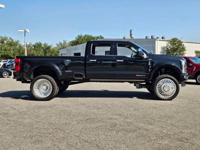 2024 Ford Super Duty F-450 DRW Limited 4WD Crew Cab 8' Box