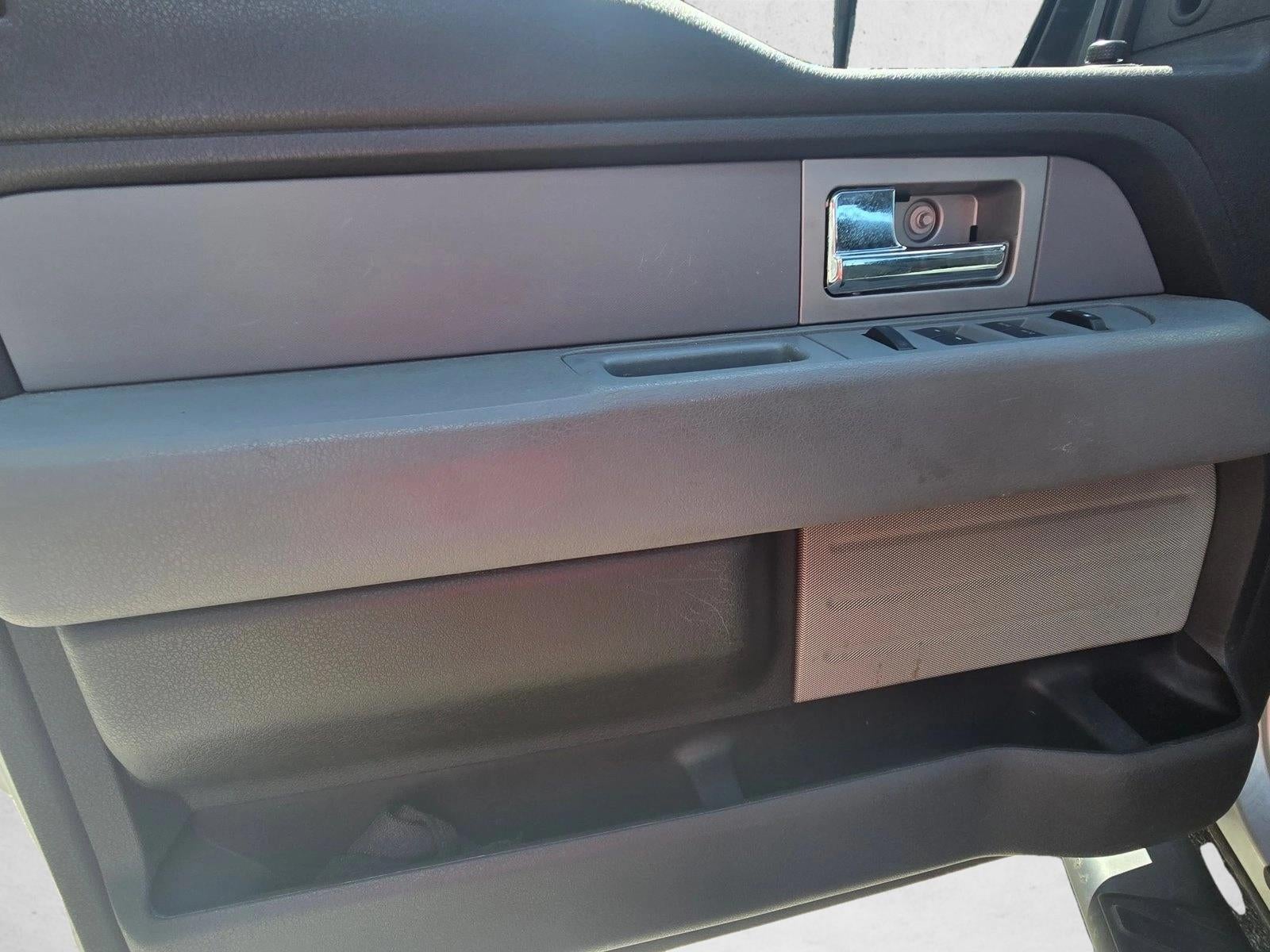 2013 Ford F-150 2WD SuperCrew 5-1/2 Ft Box XLT