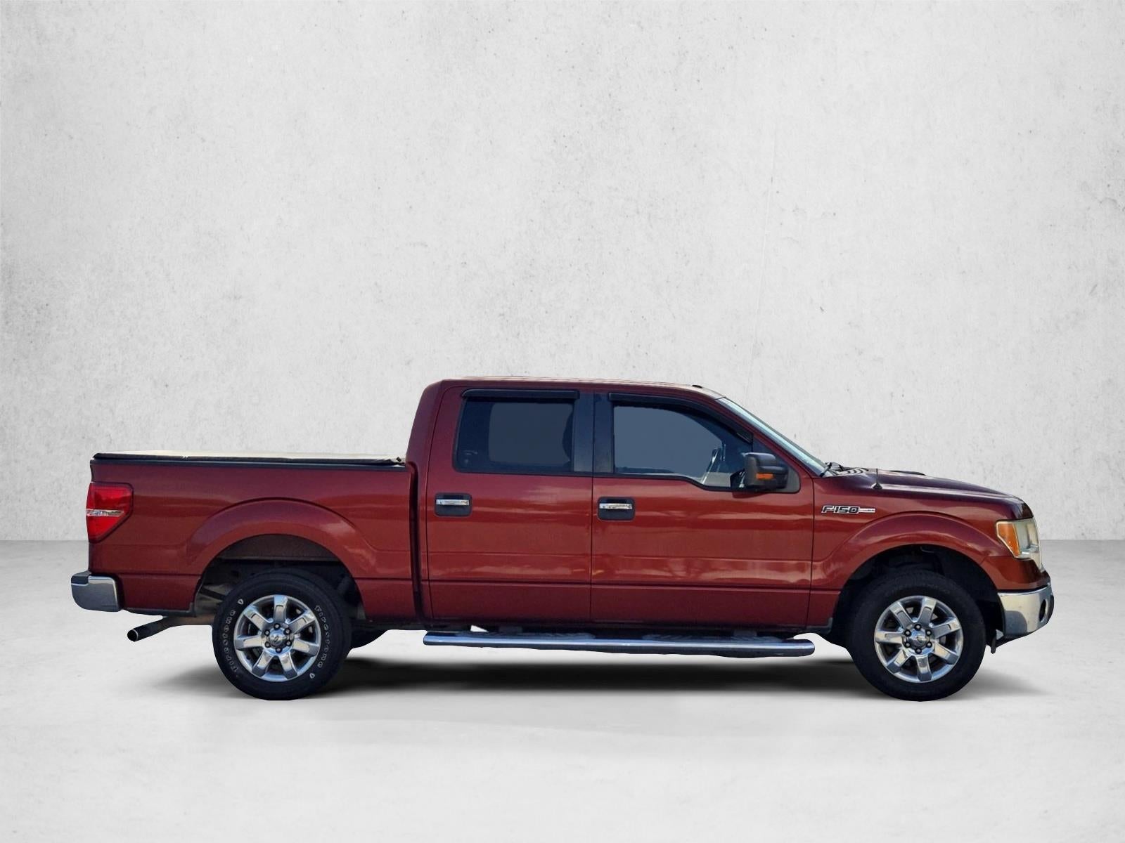 2014 Ford F-150 2WD SuperCrew 5-1/2 Ft Box XLT