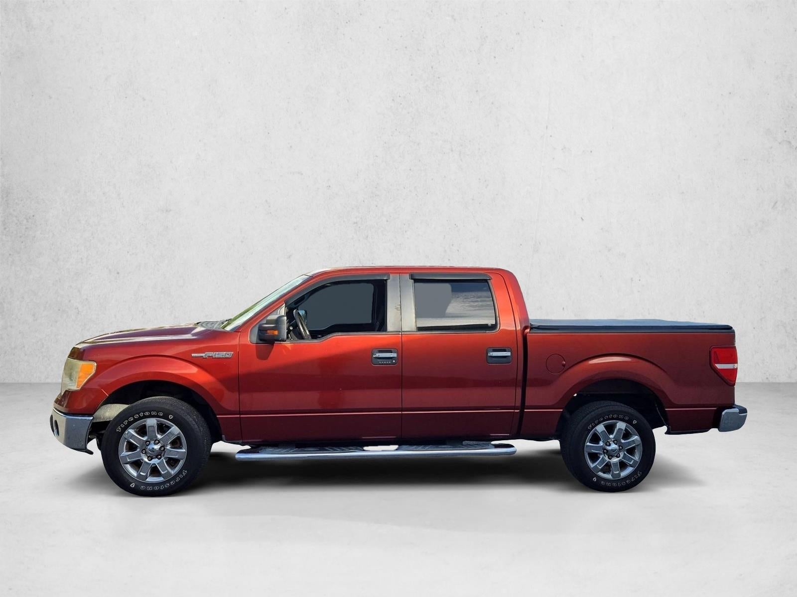 2014 Ford F-150 2WD SuperCrew 5-1/2 Ft Box XLT