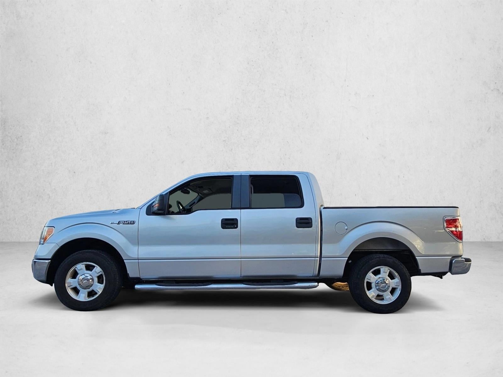 2010 Ford F-150 2WD SuperCrew 5-1/2 Ft Box XLT