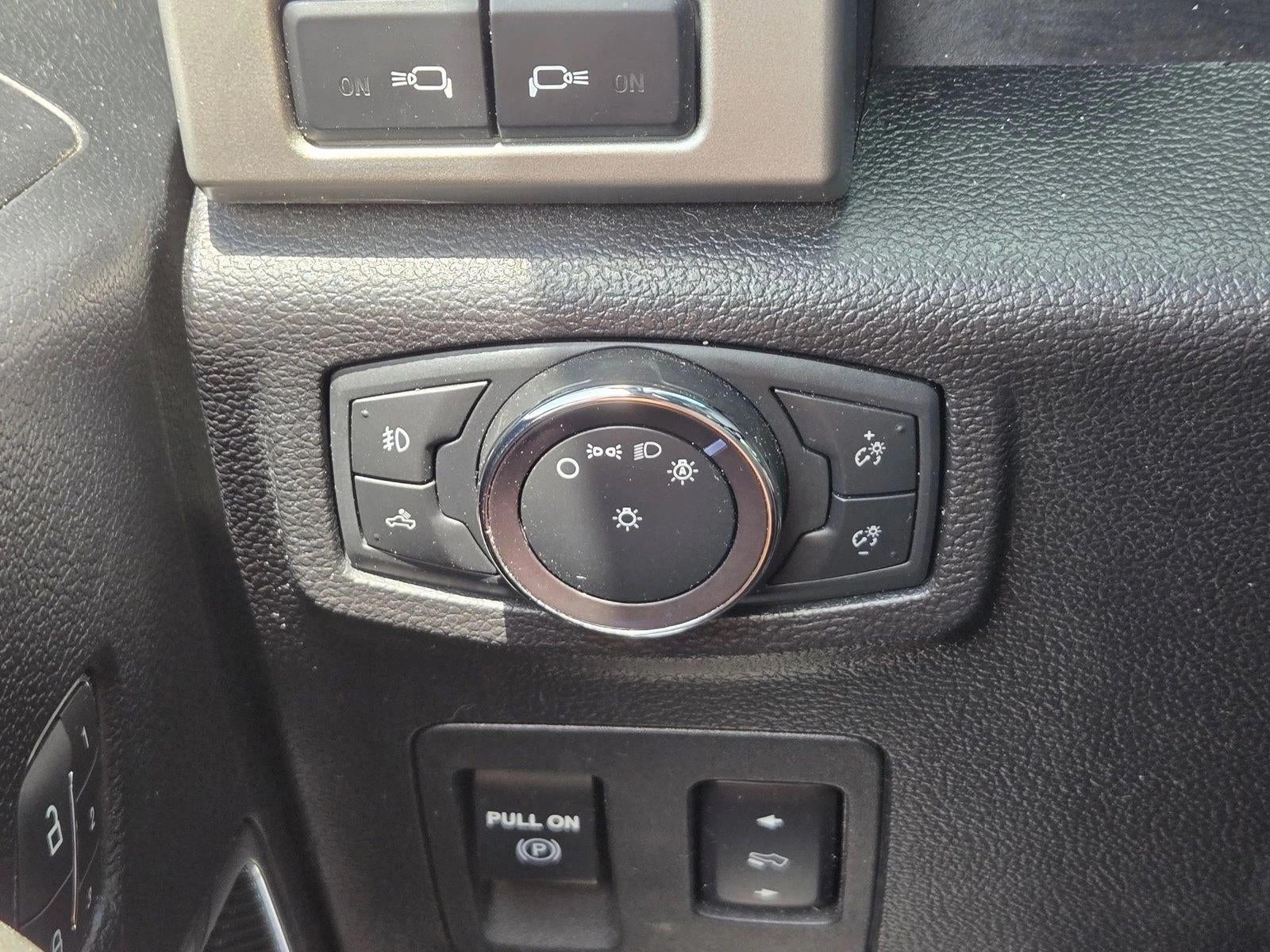 2018 Ford F-150 LARIAT 4WD SuperCrew 5.5' Box