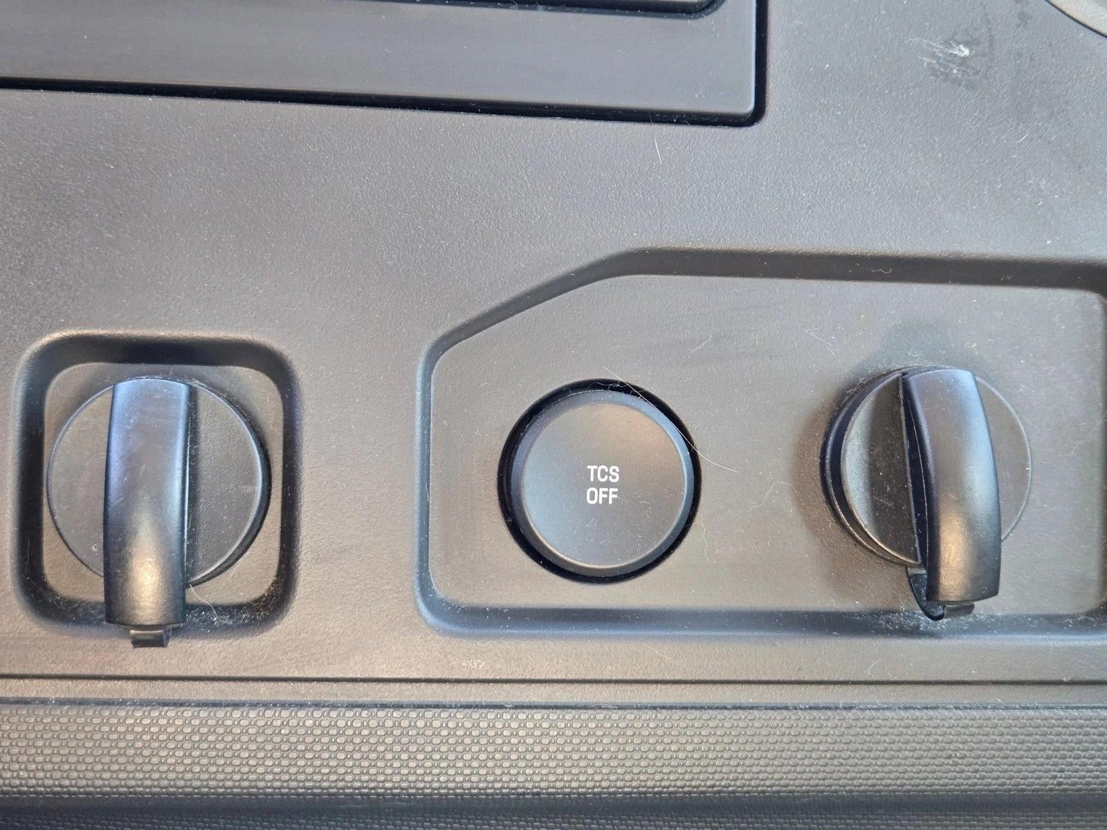 2009 Ford Econoline Cargo Van E-150 Commercial