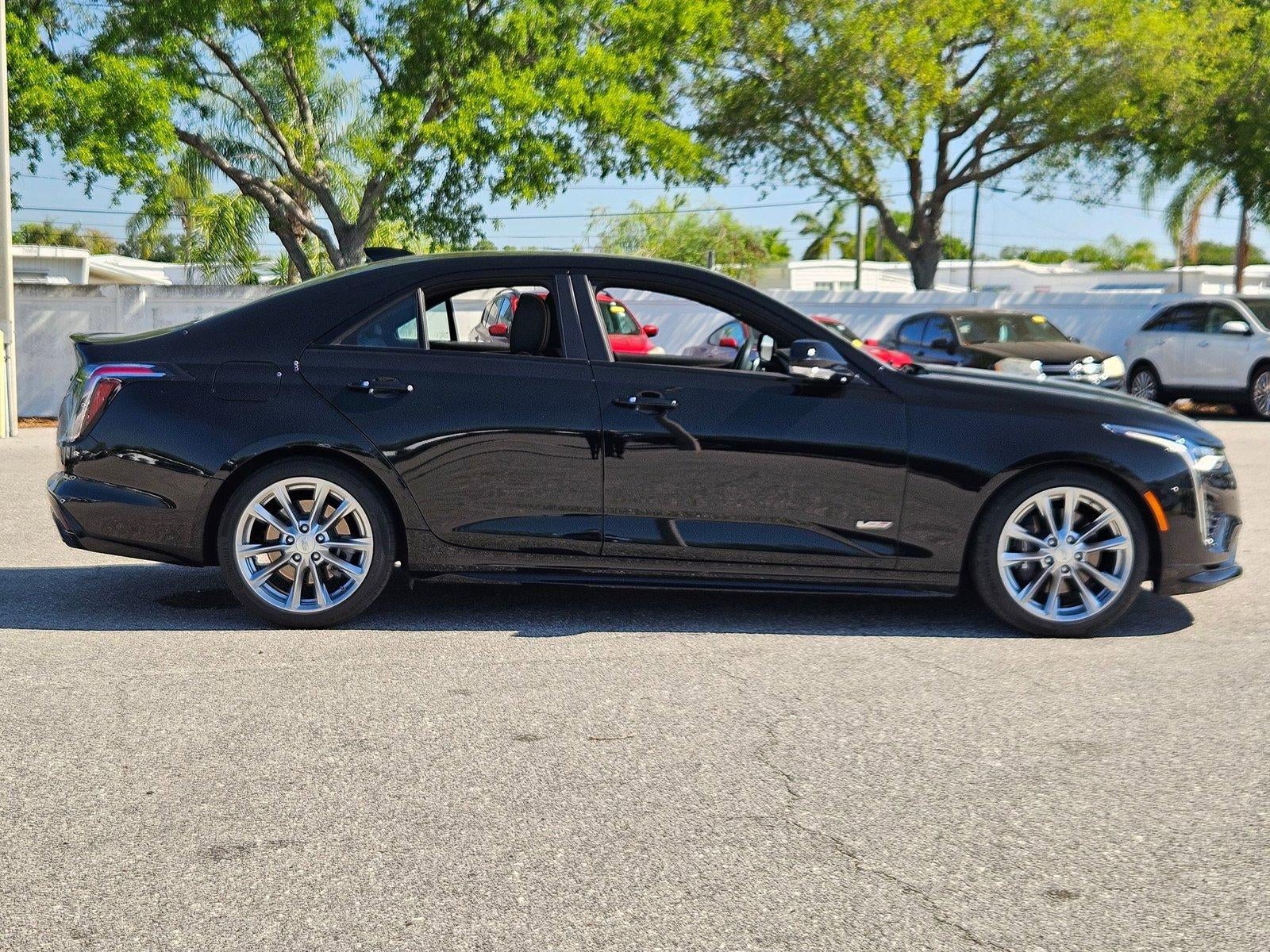 2022 Cadillac CT4-V 4dr Sdn