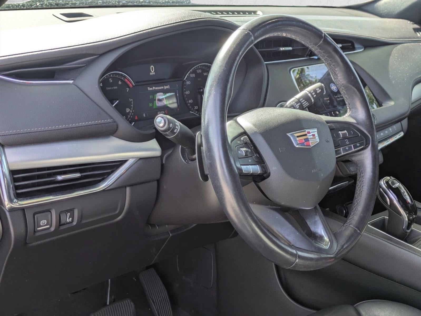 2023 Cadillac XT4 FWD 4dr Premium Luxury