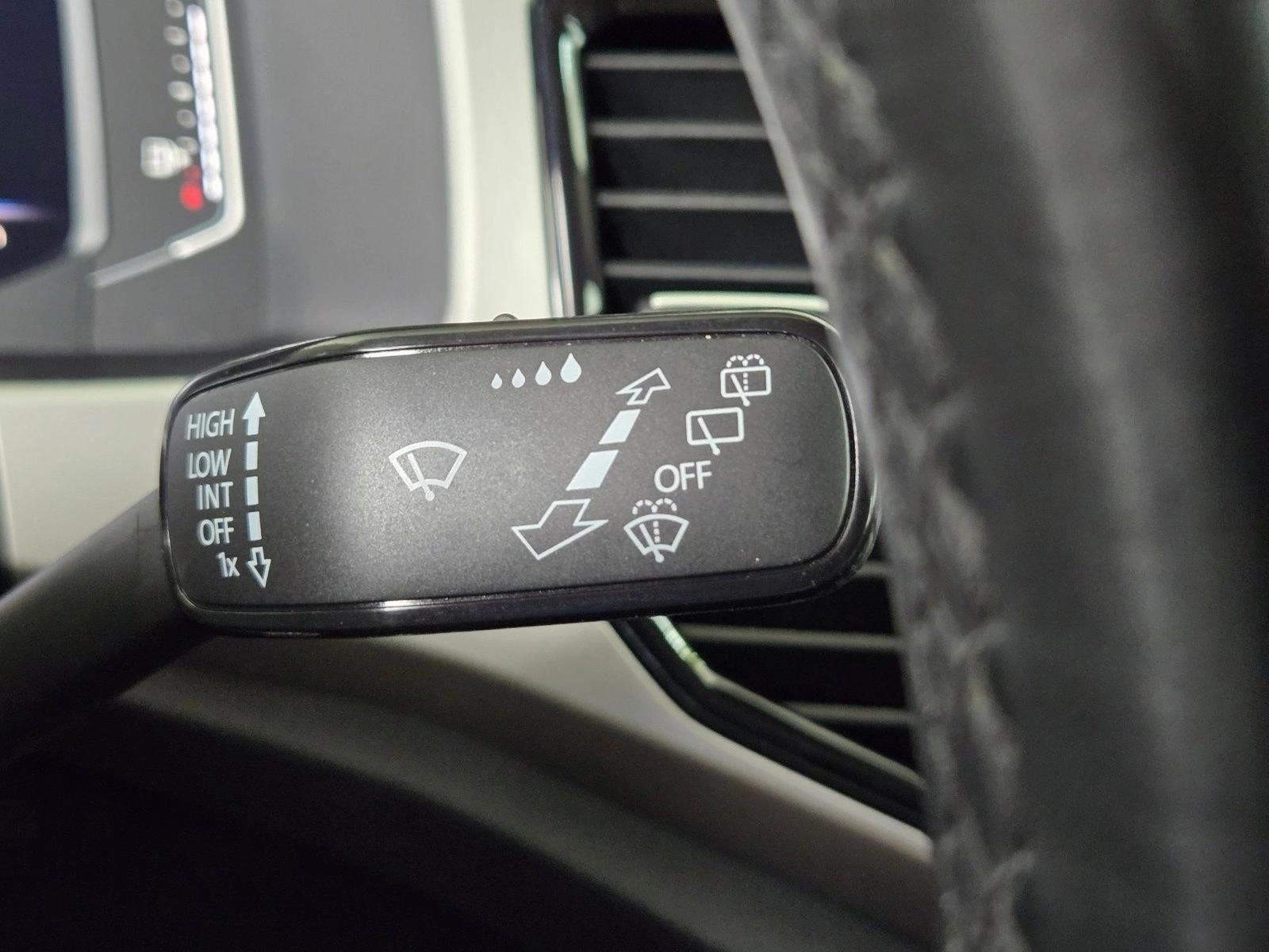 2023 Volkswagen Atlas 3.6L V6 SEL Premium R-Line 4MOTION