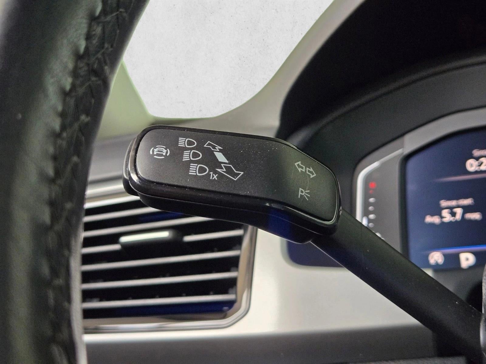 2023 Volkswagen Atlas 3.6L V6 SEL Premium R-Line 4MOTION