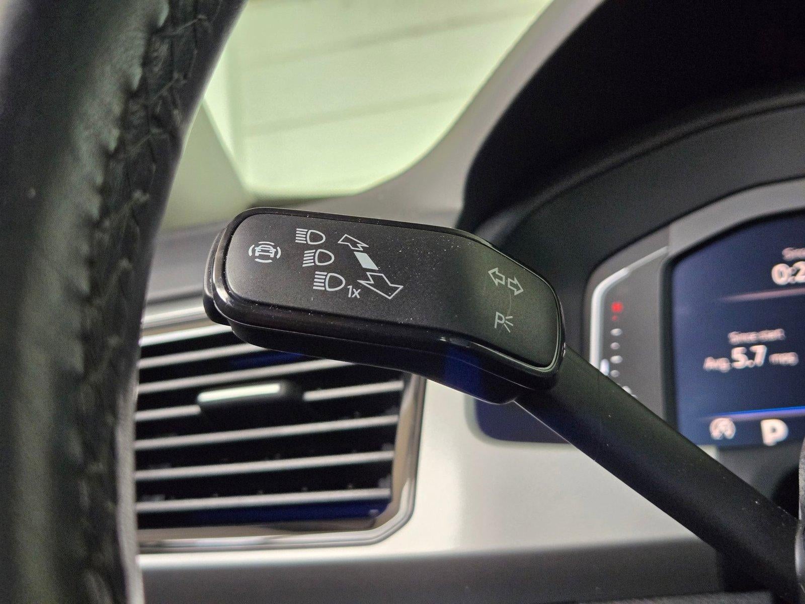 2023 Volkswagen Atlas 3.6L V6 SEL Premium R-Line 4MOTION