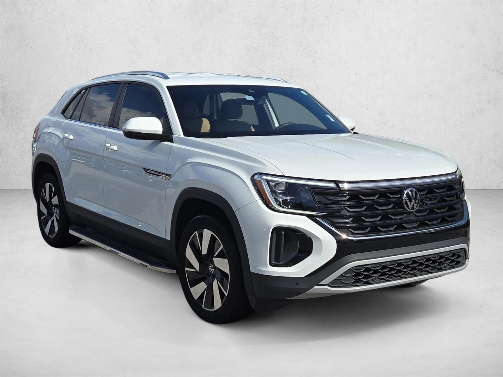 2024 Volkswagen Atlas Cross Sport 2.0T SE w/Technology FWD