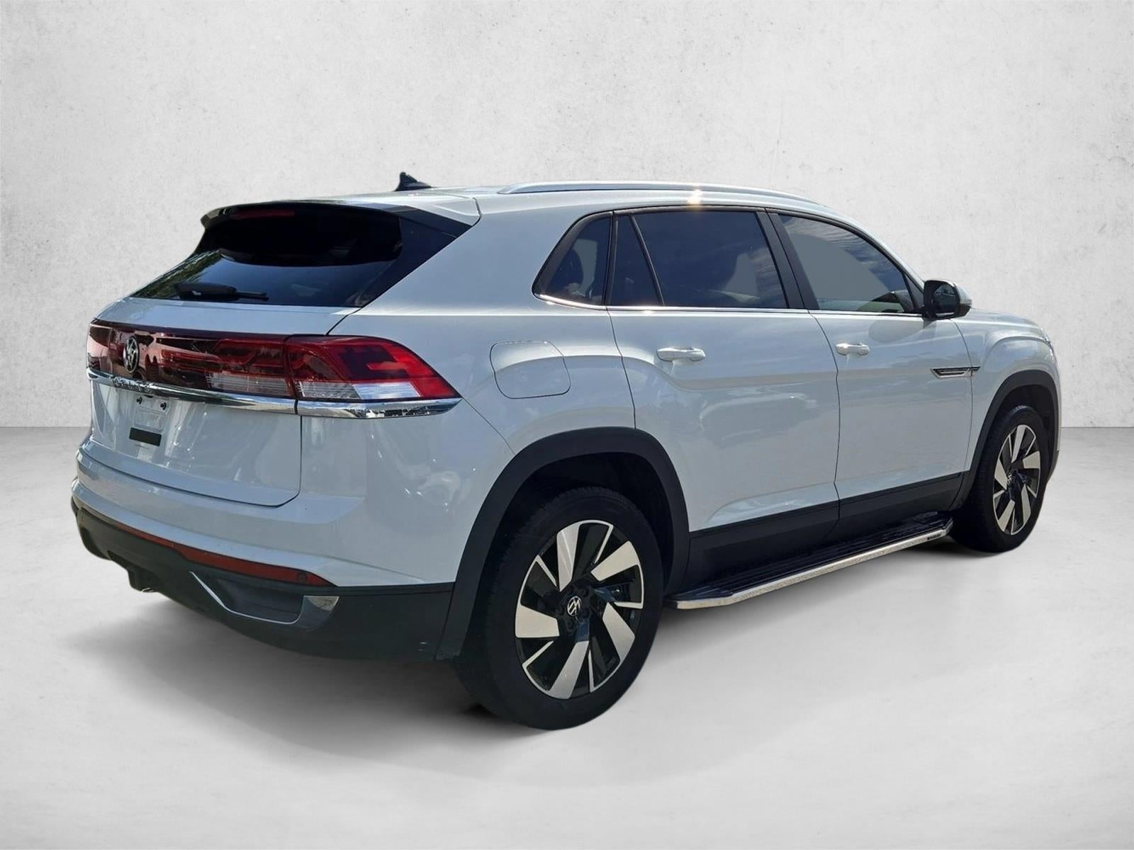2024 Volkswagen Atlas Cross Sport 2.0T SE w/Technology FWD