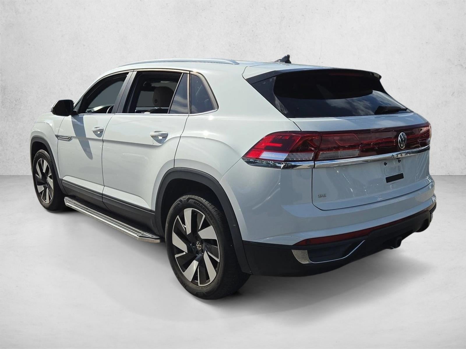 2024 Volkswagen Atlas Cross Sport 2.0T SE w/Technology FWD