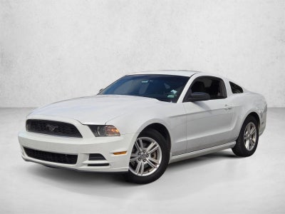 2014 Ford Mustang 2dr Cpe V6