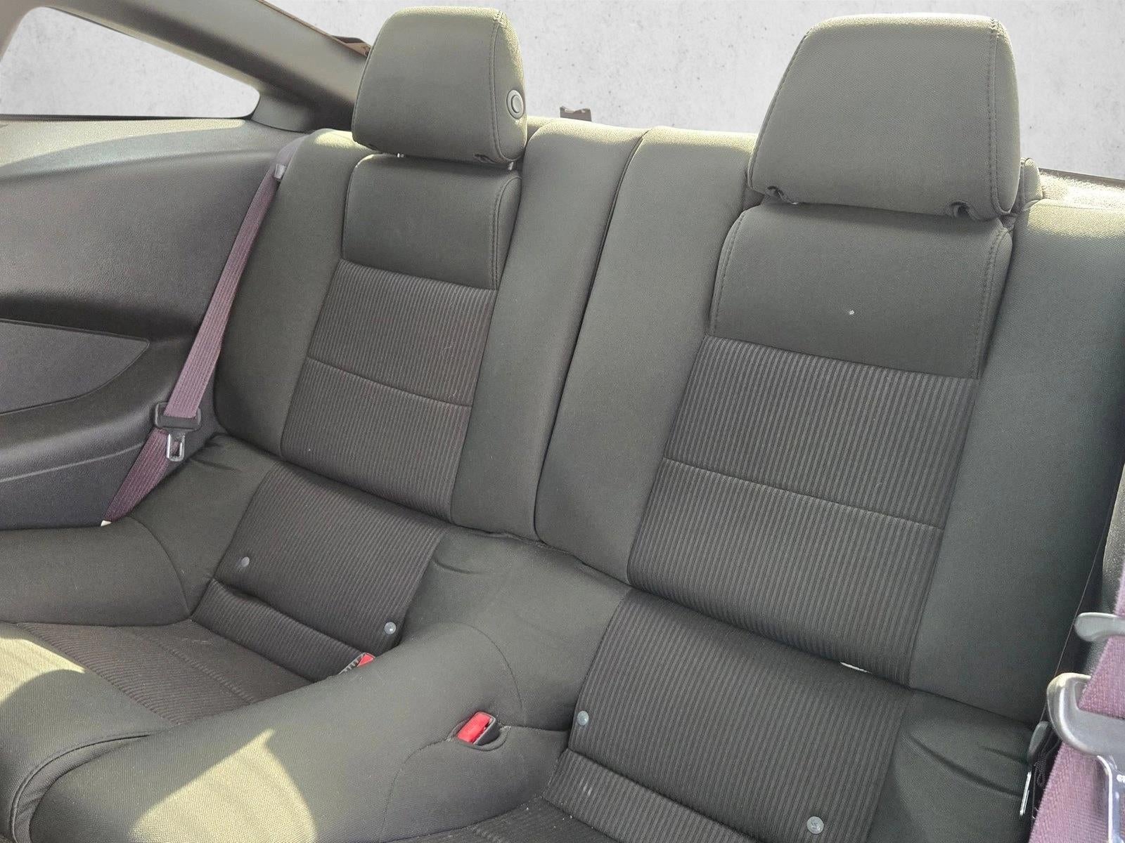 2014 Ford Mustang 2dr Cpe V6