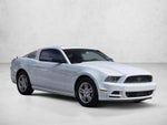 2014 Ford Mustang 2dr Cpe V6