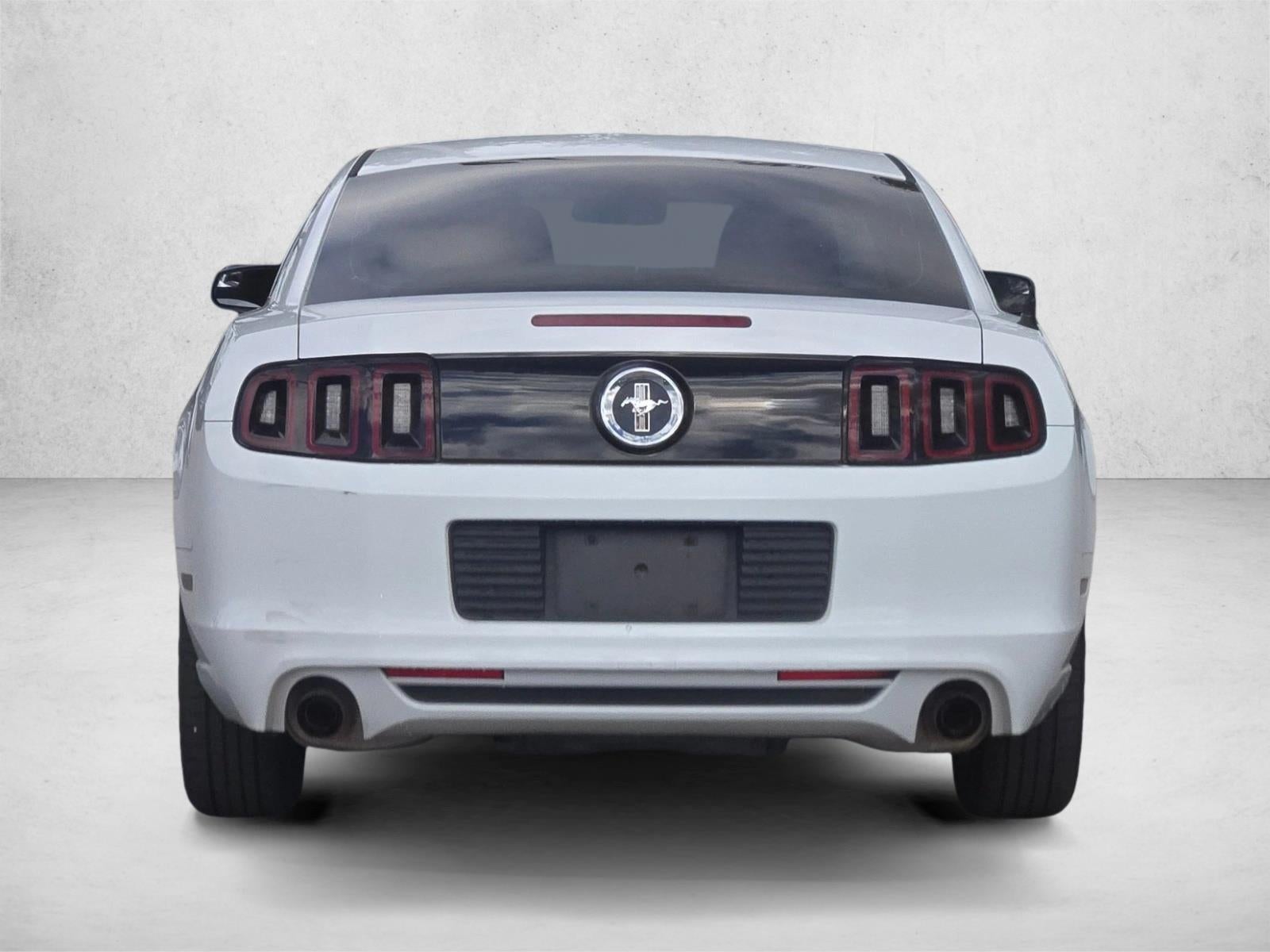 2014 Ford Mustang 2dr Cpe V6