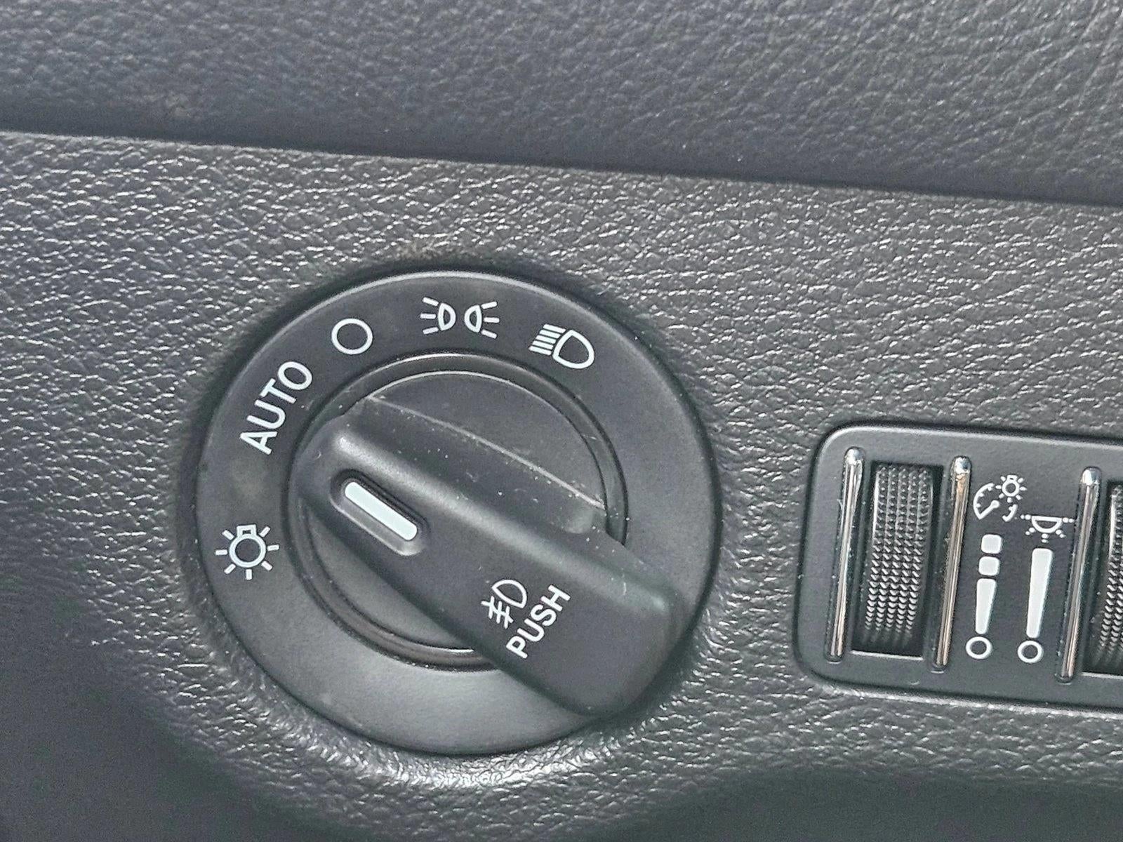 2023 Dodge Challenger SXT RWD