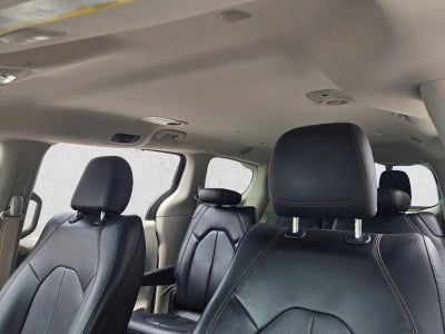2019 Chrysler Pacifica Touring L FWD