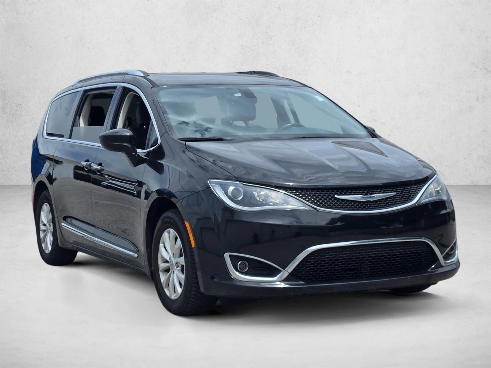 2019 Chrysler Pacifica Touring L FWD