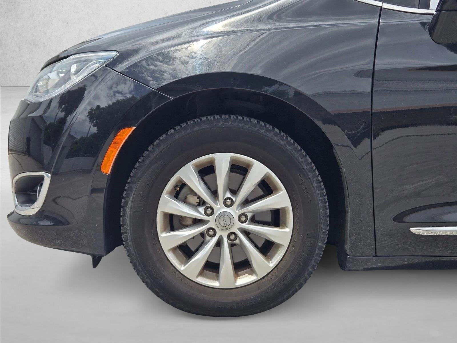 2019 Chrysler Pacifica Touring L FWD