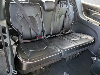 2022 Chrysler Pacifica Hybrid Limited FWD