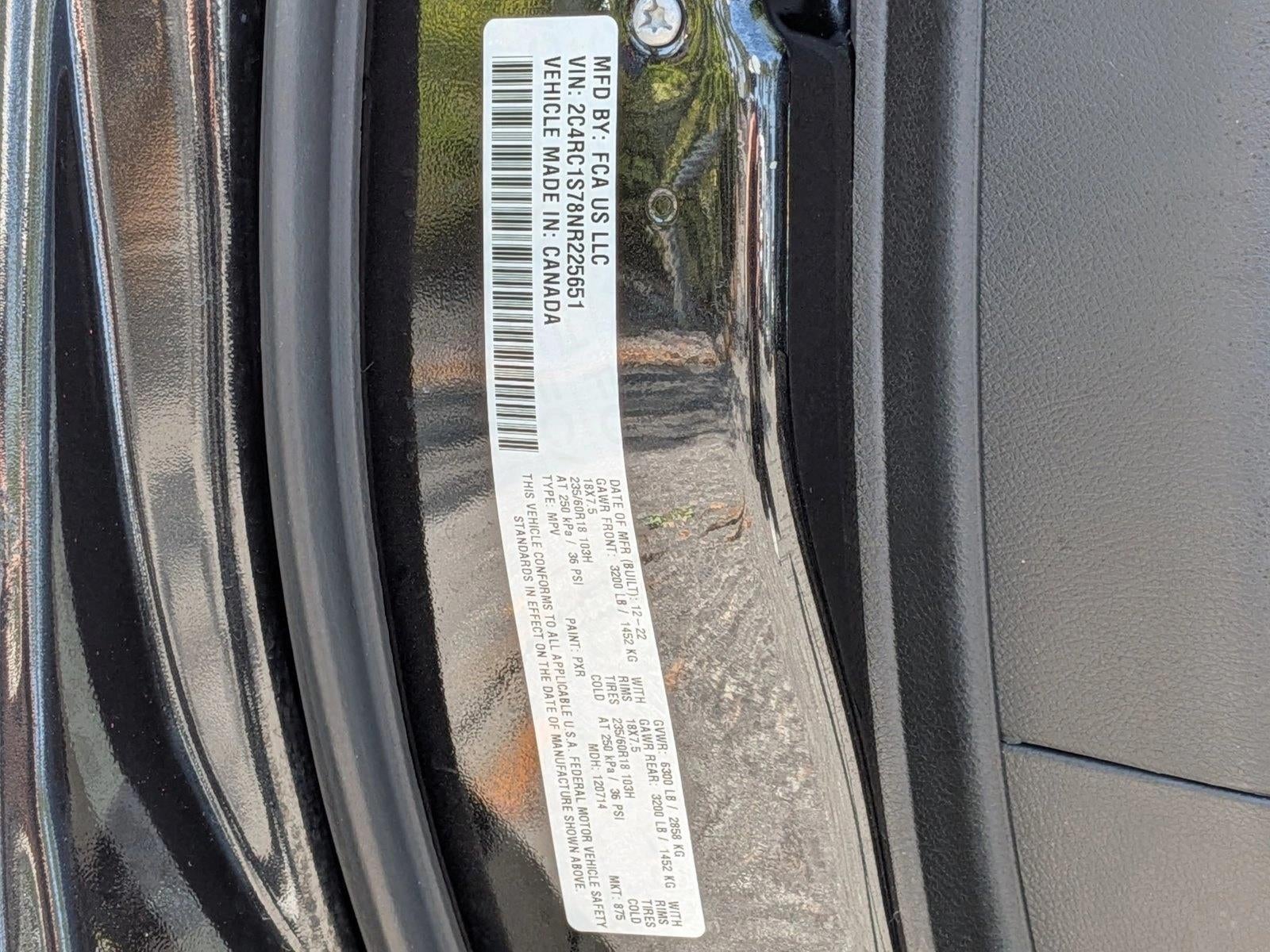 2022 Chrysler Pacifica Hybrid Limited FWD