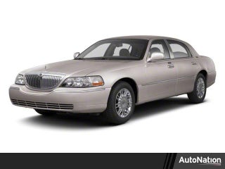 2011 Lincoln Town Car 4dr Sdn Signature Limited