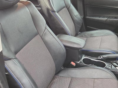 2017 Toyota Corolla SE CVT (Natl)
