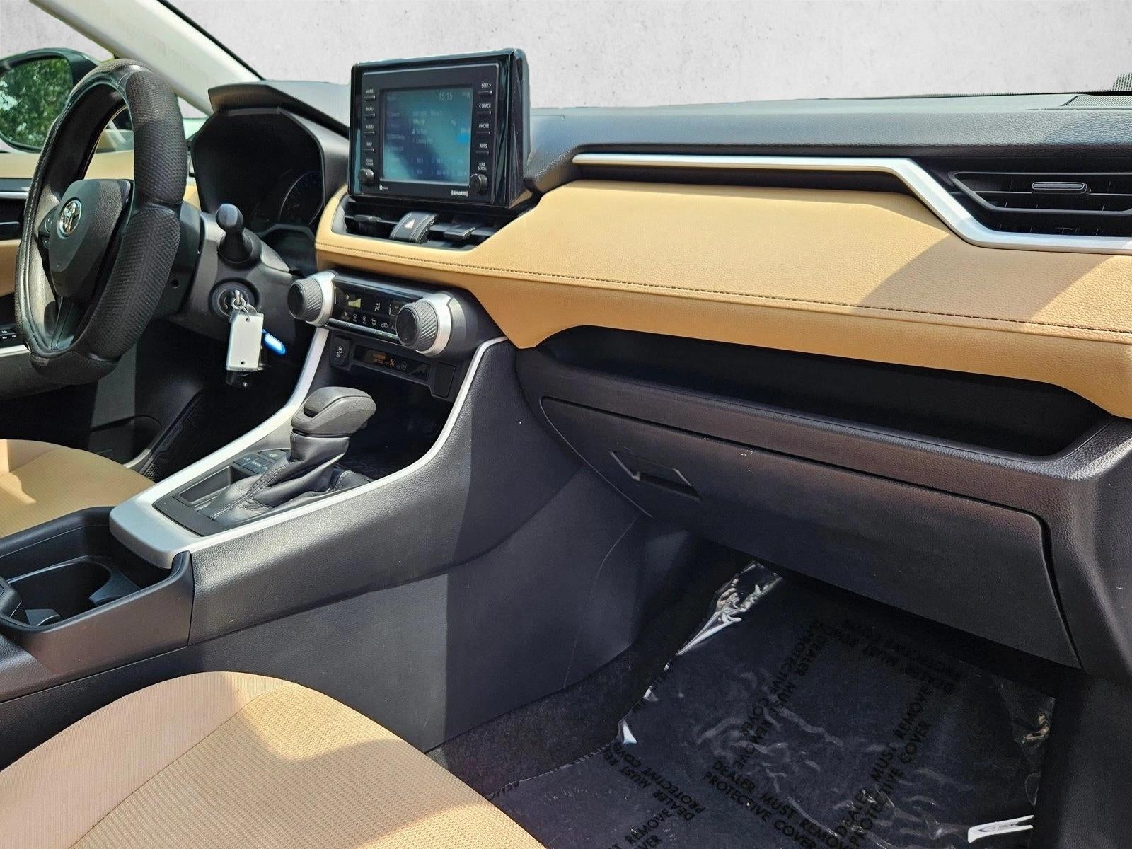 2021 Toyota RAV4 LE FWD (GS)