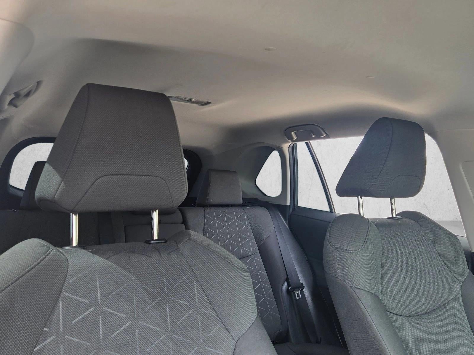 2021 Toyota RAV4 XLE FWD (GS)