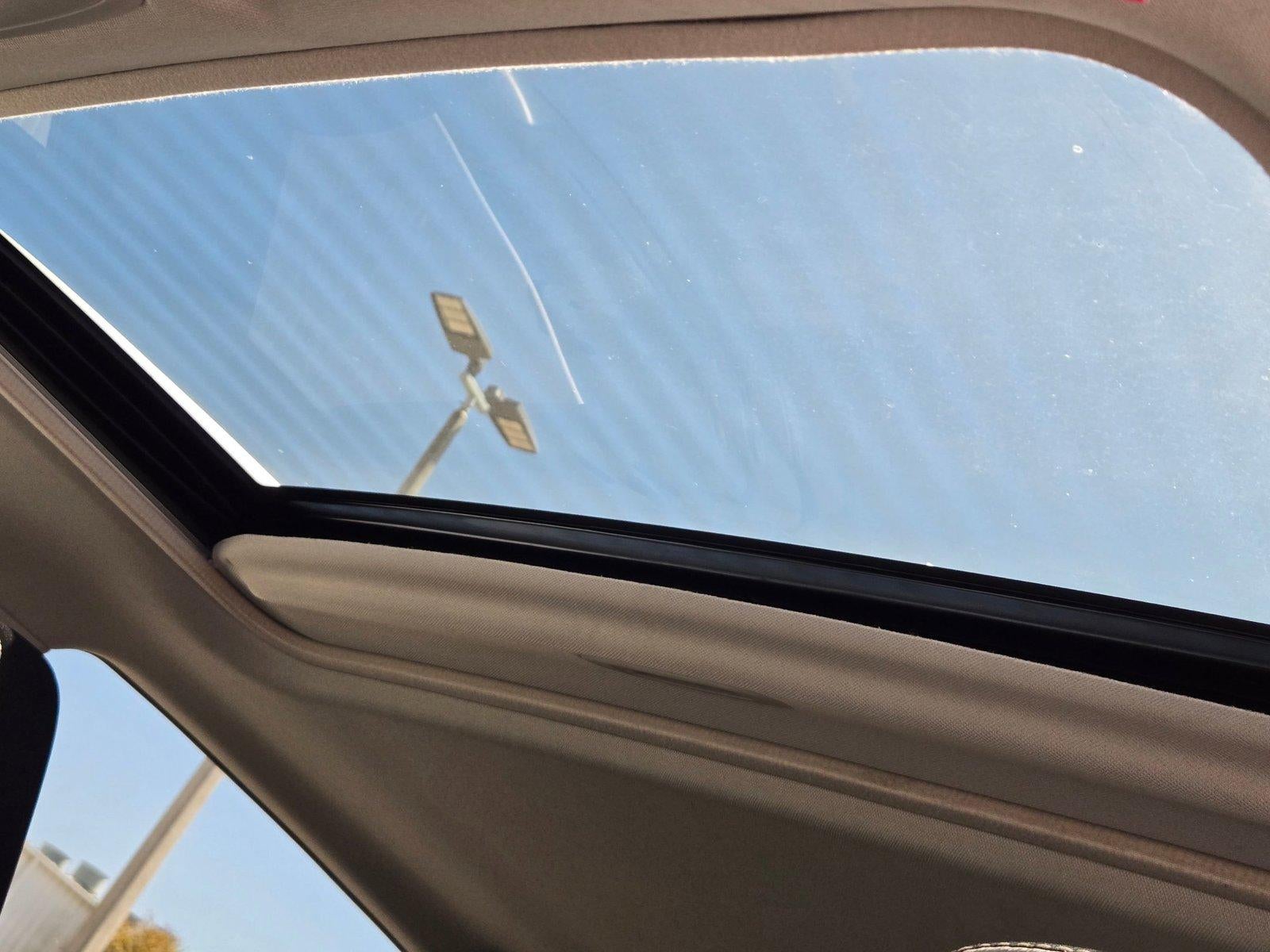 2017 Toyota RAV4 XLE FWD (GS)