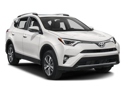 2017 Toyota RAV4 XLE FWD (GS)