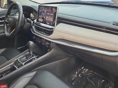 2022 Jeep Compass Latitude FWD