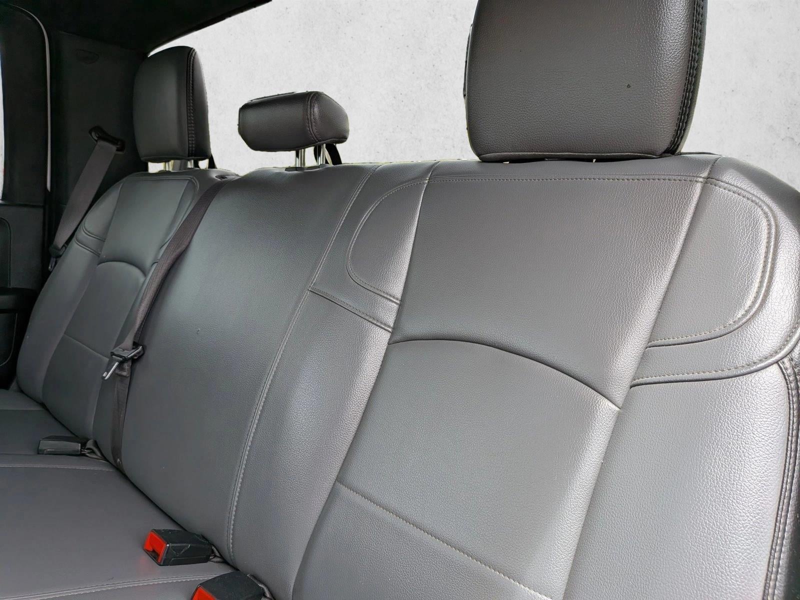 2022 RAM 3500 Tradesman 4x4 Crew Cab 8' Box