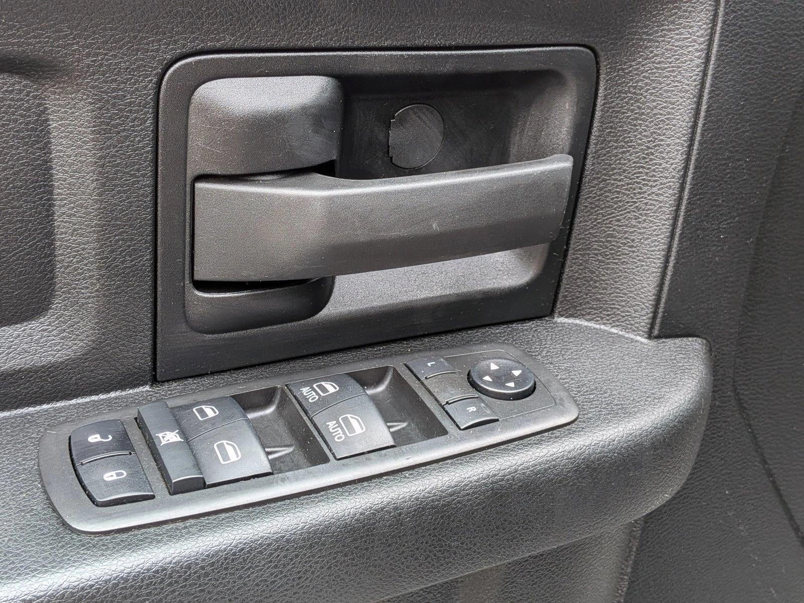 2022 RAM 3500 Tradesman 4x4 Crew Cab 8' Box